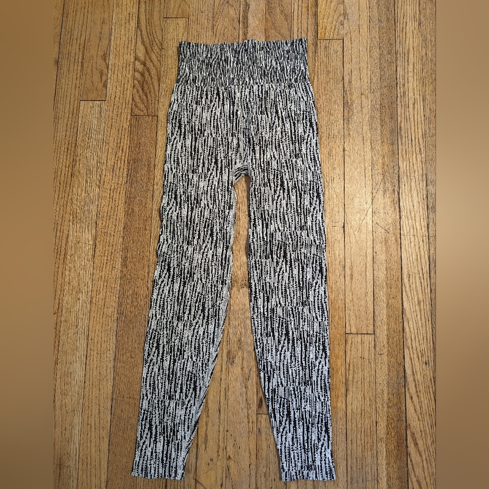 Athleta Flurry Elemental Tight